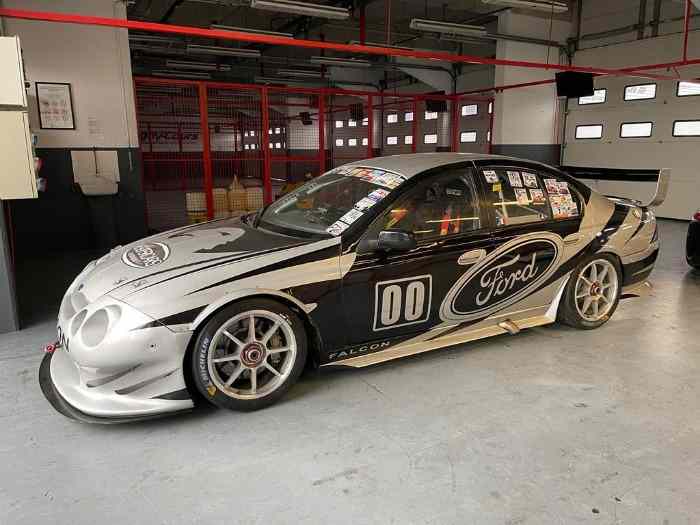 FORD FALCON V8 SUPERCAR