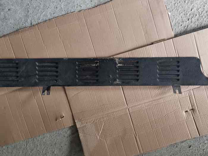 Grille arrière r5 turbo 0