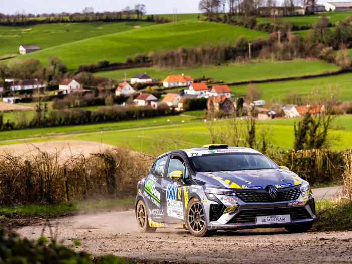 GILBERT COMPETITON / 2 x CLIO RALLY5 ASPHALTE 2