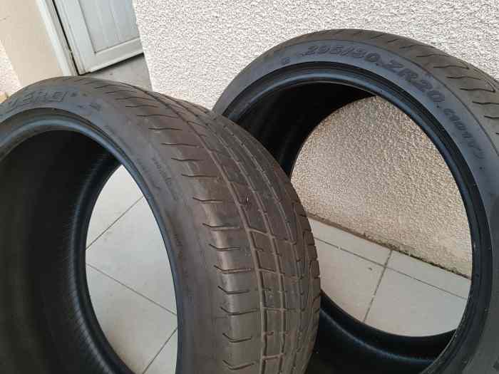 2 Pneus été Pirelli 295/30R20 faible usure 1