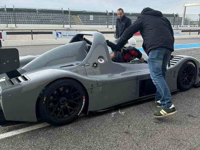 RADICAL SR8 430cv 2