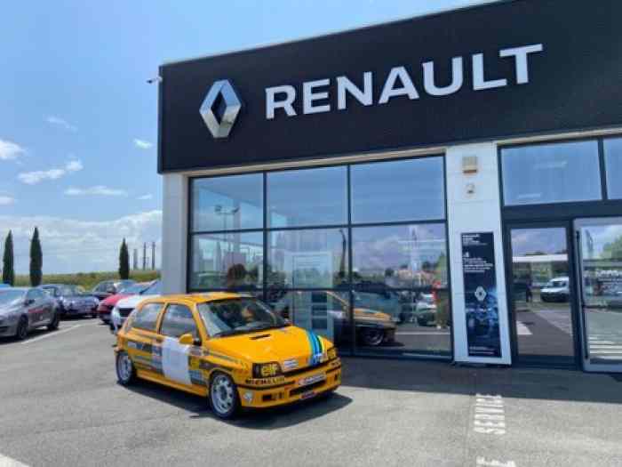 Renault Clio coupe elf cup