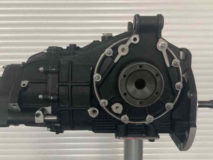 HEWLAND DG300 5-Speed Dog Box