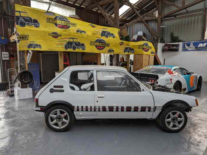 205 f2000