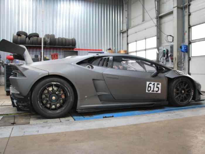 Lamborghini Huracan Super trofeo LP-620 2