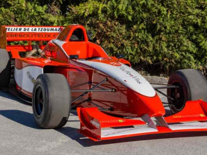 Lola T96/50 F3000