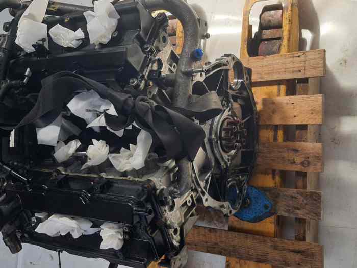 Moteur 350z 3.5 v6 – photo 2 sur 4