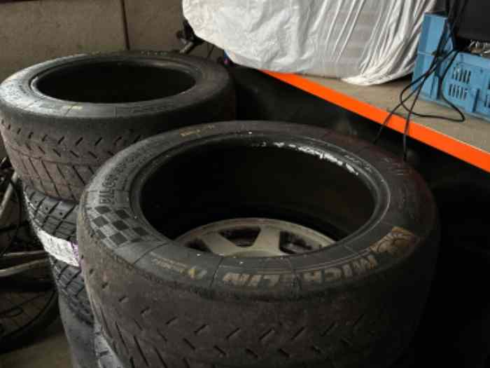 MICHELIN R 11 15 POUCES 19/58-15