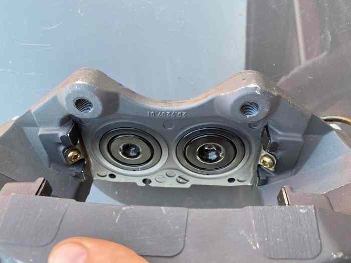 Brembo 406 v6 2