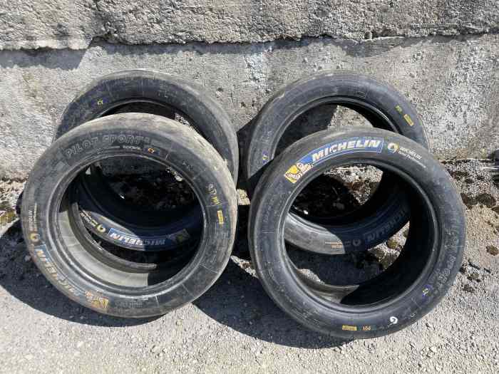 2 Michelin P01 19 60 R16 0