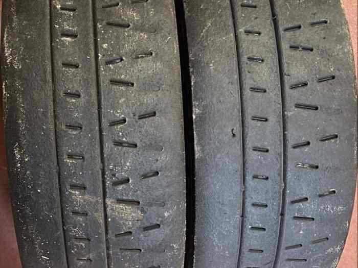 Pirelli RK5 et RA5 200/600 R16