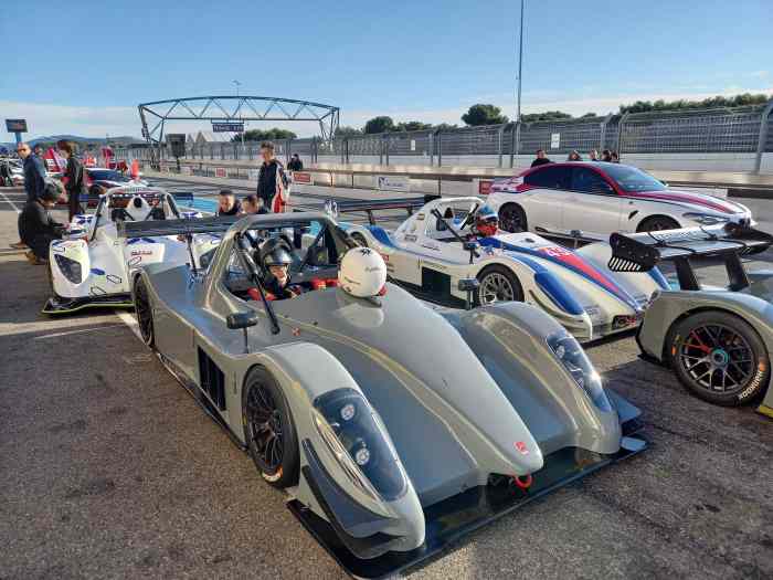 RADICAL SR8 430cv 4