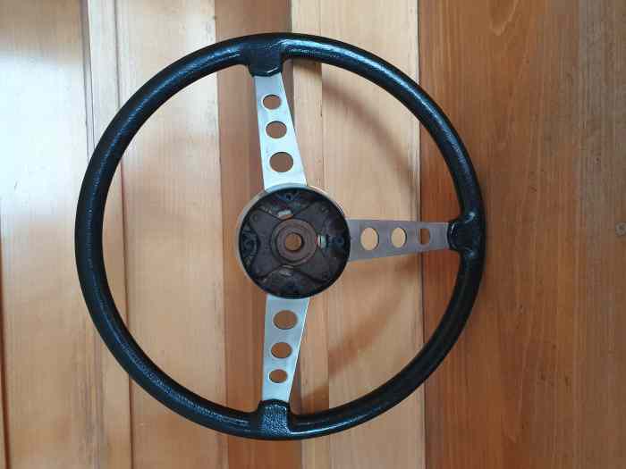 Volant origine Renault R12 Gordini. 1