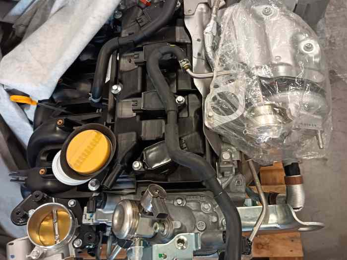 Moteur M5M Clio 4 cup 220ch neuf