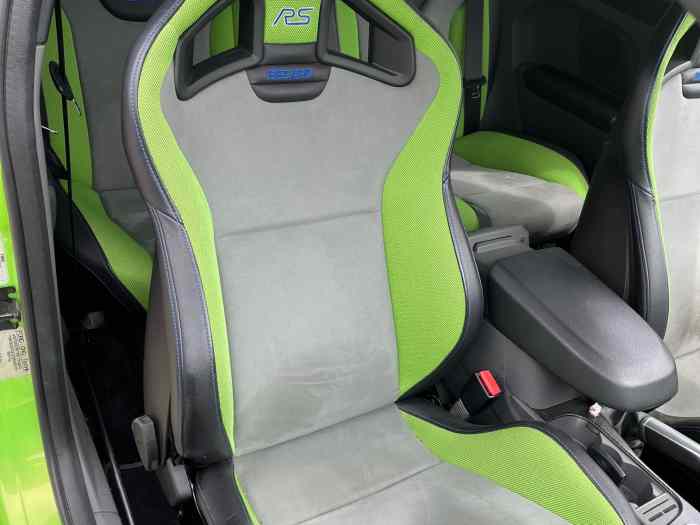 Ford Focus RS MKII 2
