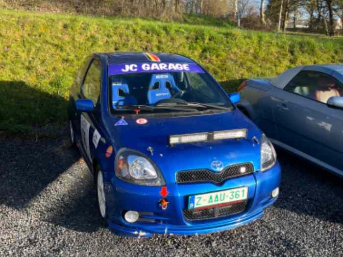 Toyota yaris 2/5