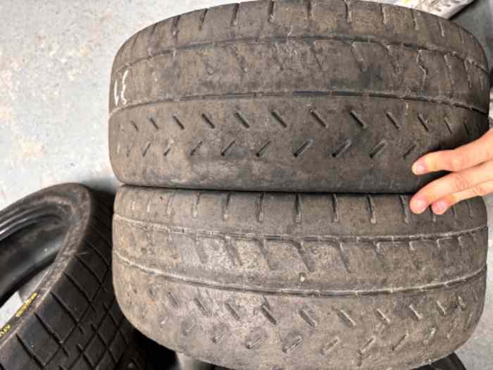 VENDS MICHELIN 19/60-16 31/MW1