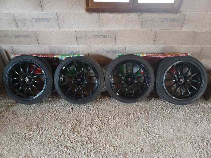 4 roues Motor sport Marque AVON