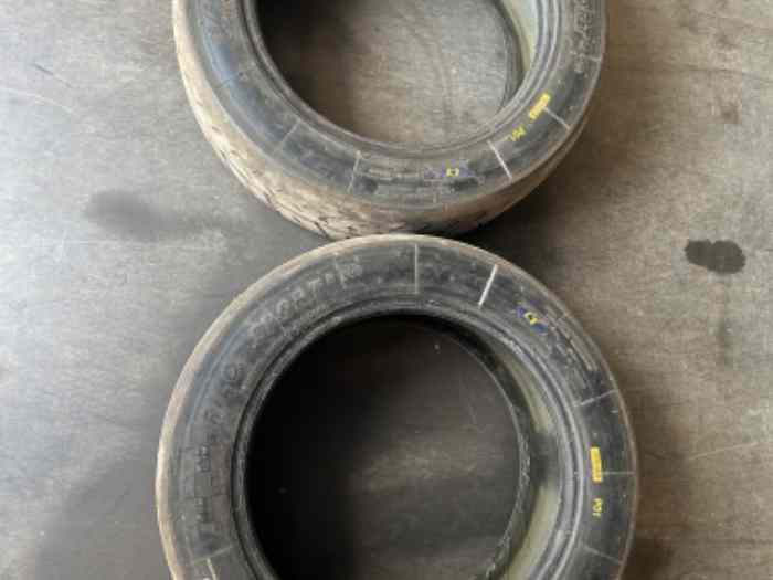 Vends 2 pneus Michelin P01 15 pouces 2