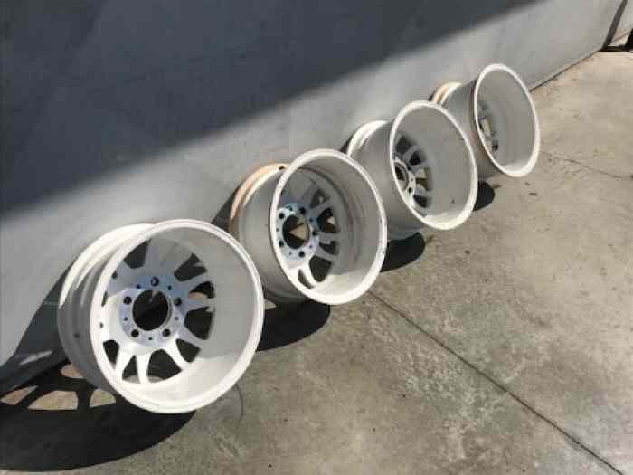 Wheels used EVO Corse SanremoCorse 7x15 1