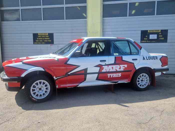 BMW 325ix VHC PTH / TERRE ou ASPHALTE !! ( location ou vente ) 1