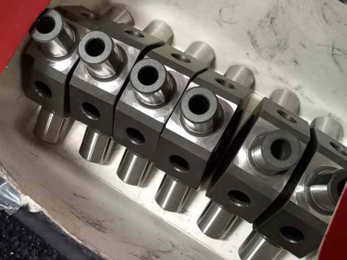 Cross pins new for Xtrac gearbox 2