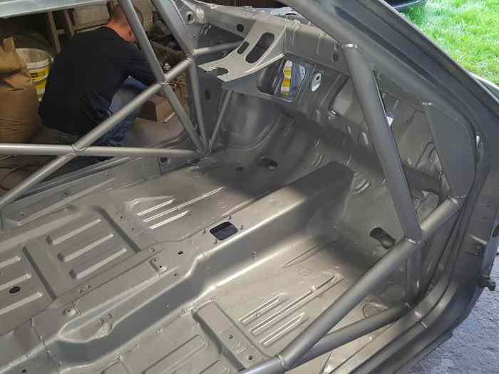 Caisse 106 phase 1 soudée - arceau matter 3