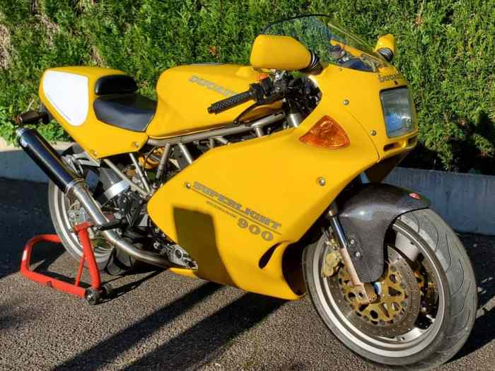 Ducati 900 SS superlight III n°327