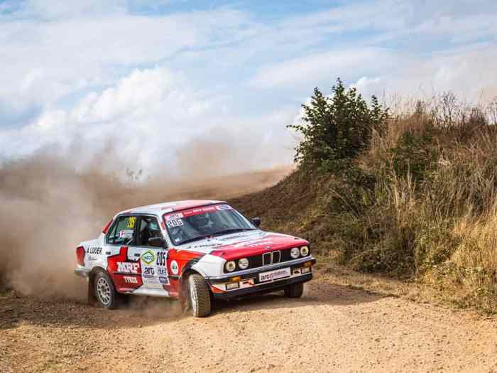 BMW 325ix VHC PTH / TERRE ou ASPHALTE ...