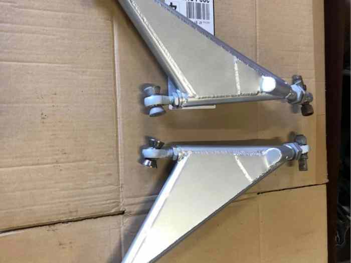 Triangles mécano souder saxo/106 neuf 1