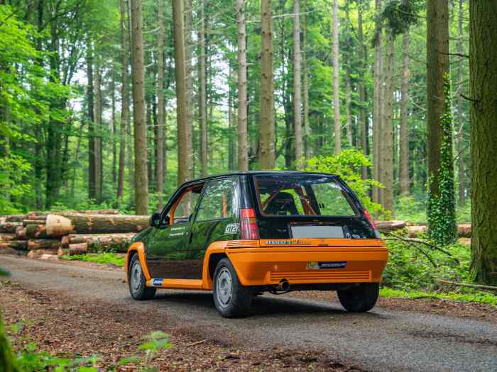 Lot 136 / Renault 5 GT Turbo préparée Groupe A 1