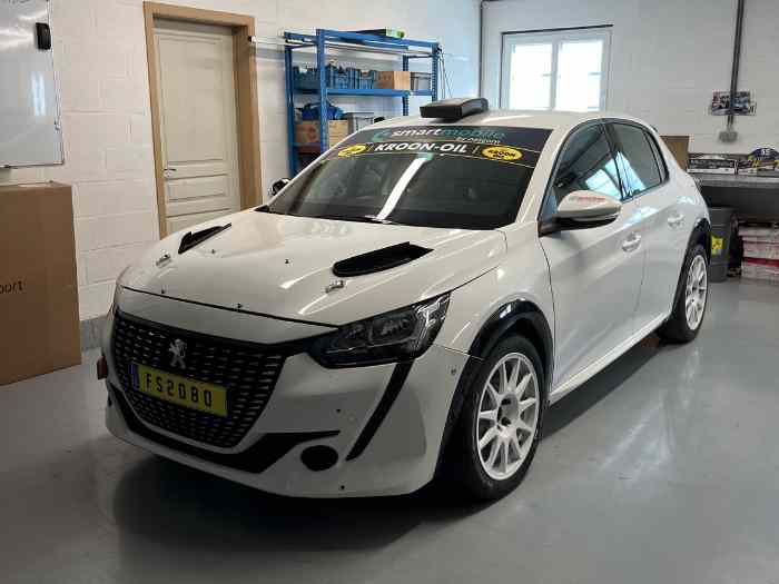 Peugeot 208 Rally4 0