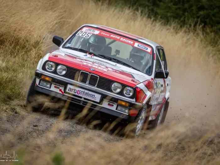 BMW 325ix VHC PTH / TERRE ou ASPHALTE !! ( location ou vente ) 3