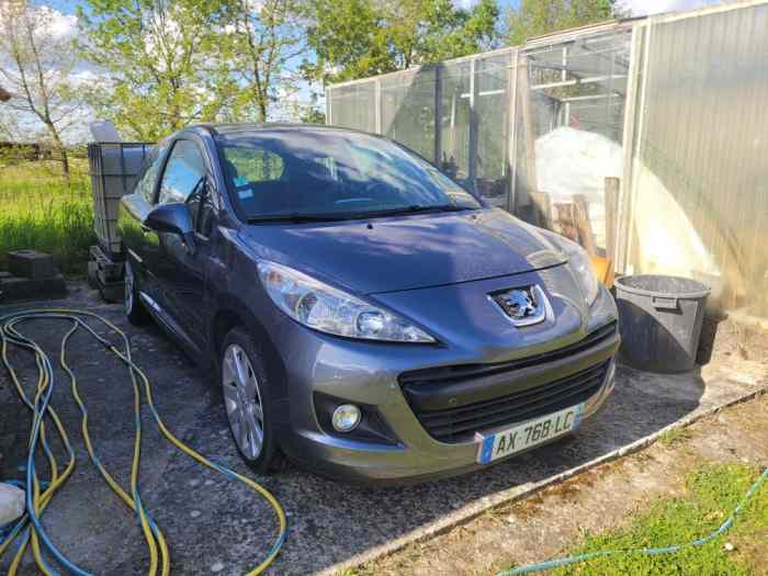 Peugeot 207 0