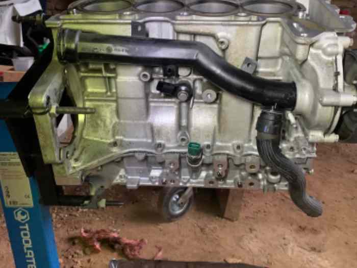 Moteur THp en pièces 207 , ds3