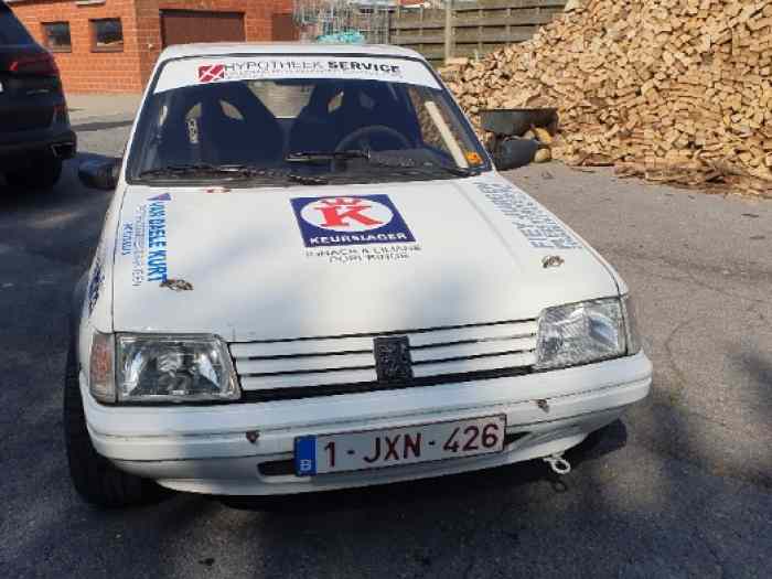 Peugeot 205 GTI 1