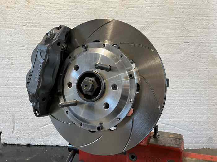 KIT FREINS ALCON 4 PISTONS EN 295X25.4 PEUGEOT / CITROEN NEUF 1