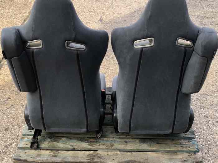 Nissan Skyline GTR R34 Seats