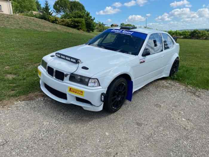 Bmw 318 Compact F2014