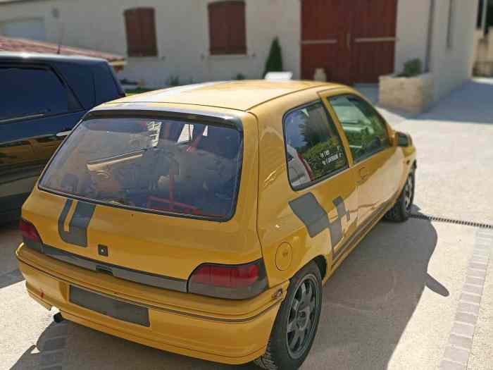 Clio Williams A7 + autre caisse +nombreuses pièces 0