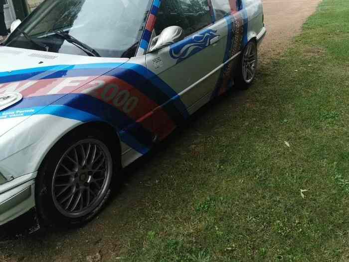 Caisse BMW E320i 1