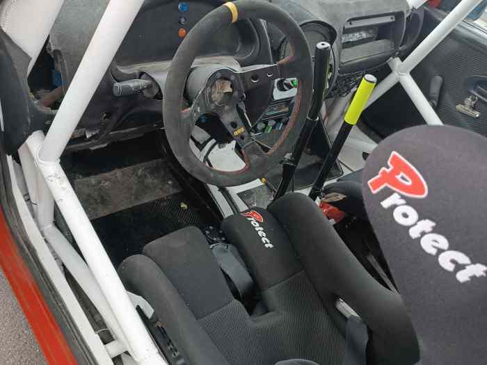 Saxo f2000 1