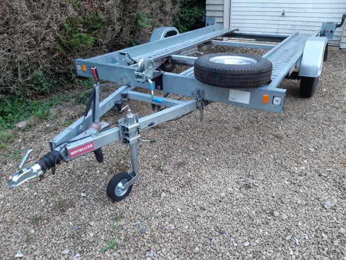 Remorque Satellite 1 essieux 1300kg
