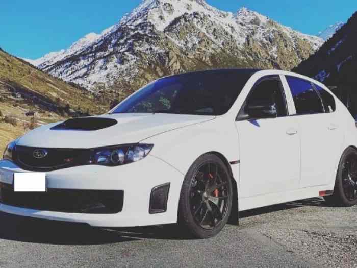 Subaru WRX STI 10 AWD 2.5 Club 500+ 1