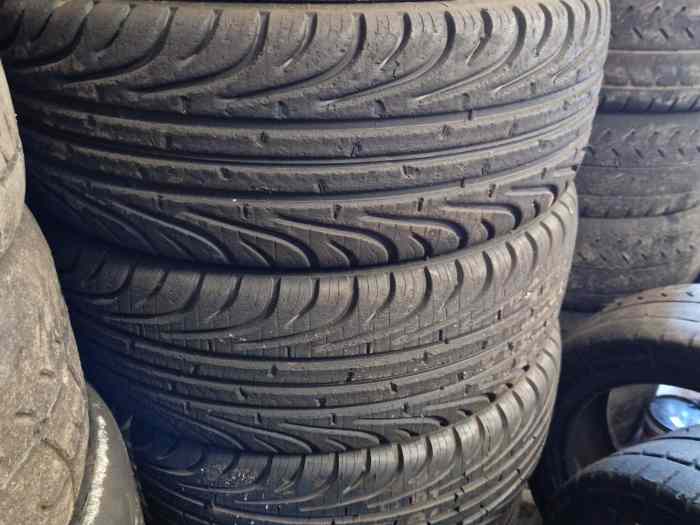 Lot de pneus Michelin 18 pouces 2