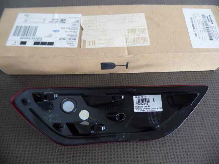 CATADIOPTRE ARRIERE GAUCHE 95863110500 PORSCHE CAYENNE 958 1