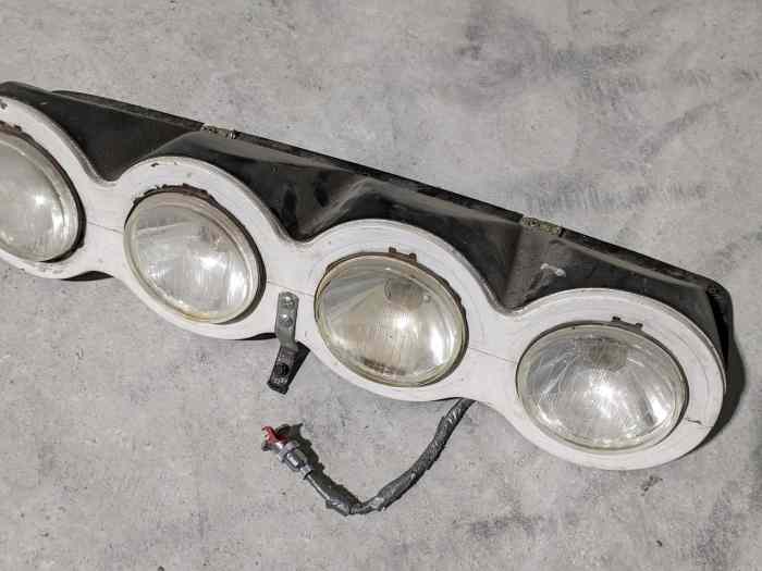 Rampe de phare Peugeot 205 / Citroën A...