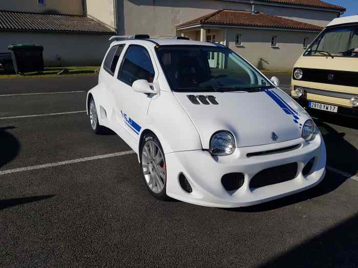 TWINGO PROTO V6 BITURBO 1
