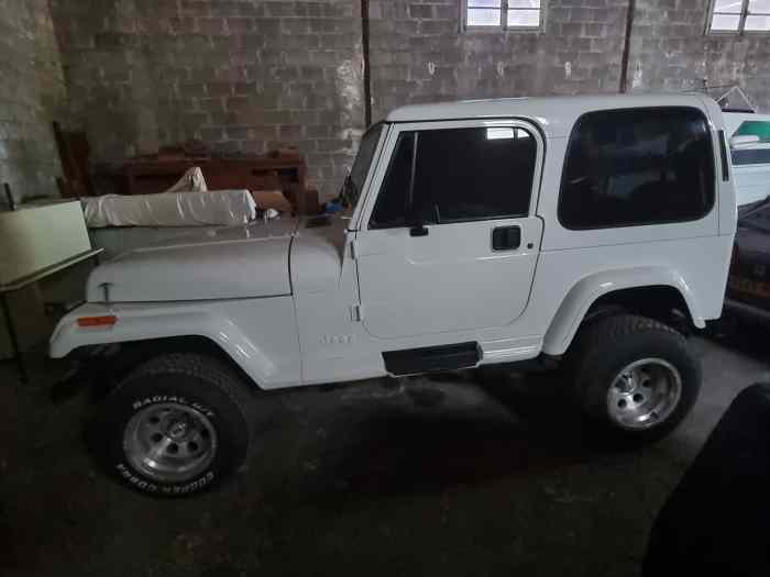 Jeep wrangler yj 6 cylindres essence 1