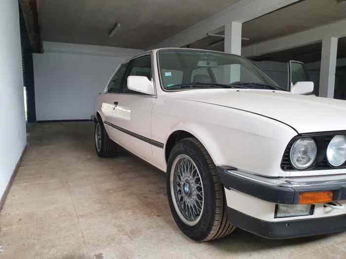 BMW E30 321.I 0